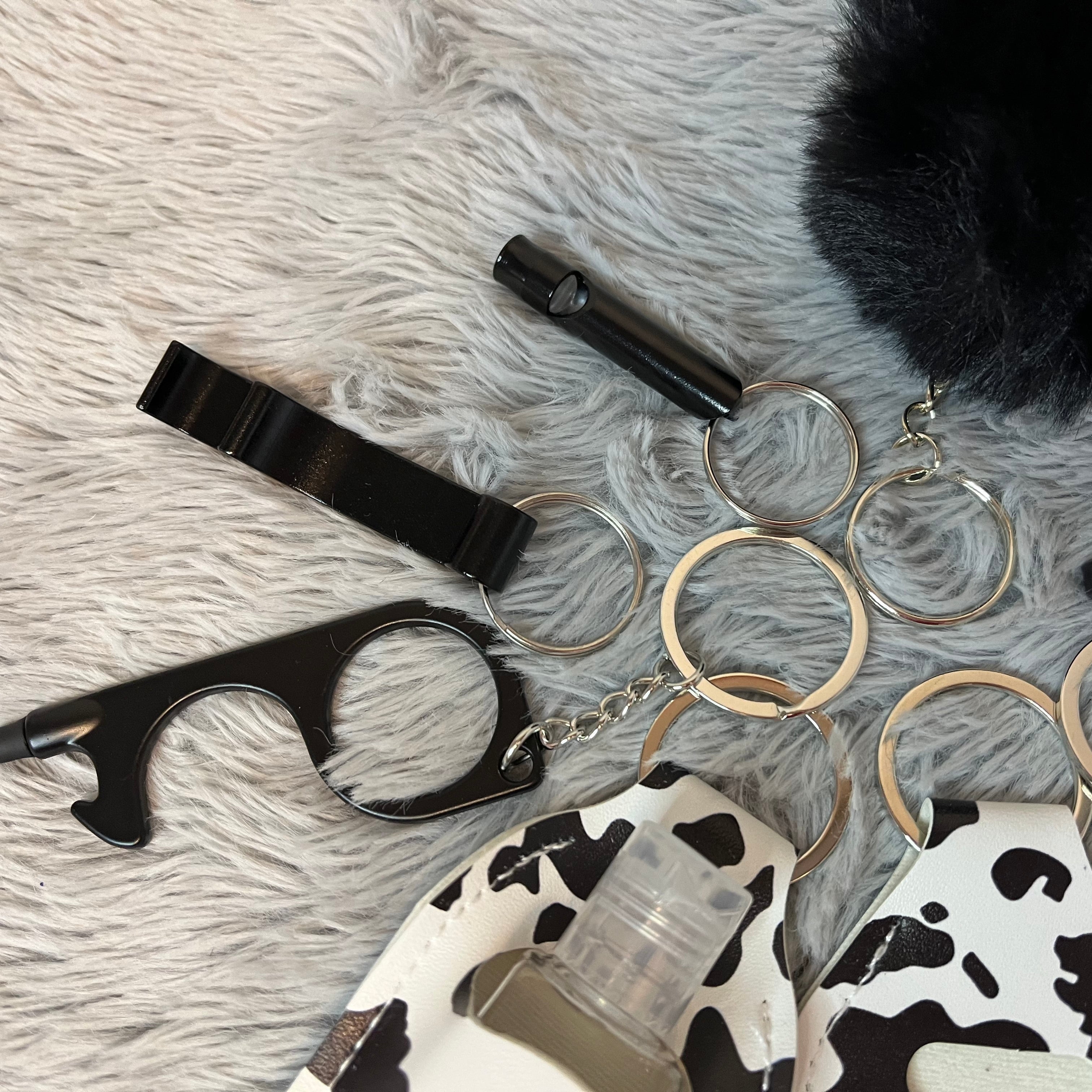 9pcs Cow Print Faux Leather Safety Keychain Set